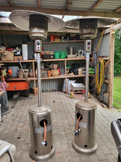 2 terrassevarmere i rustfrit stål til gas