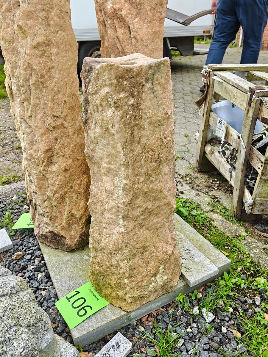 Rustik søjleformet vandsten