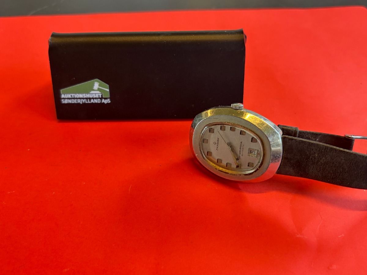 Candino Ambassador Automatic – schweizisk armbåndsur med dato