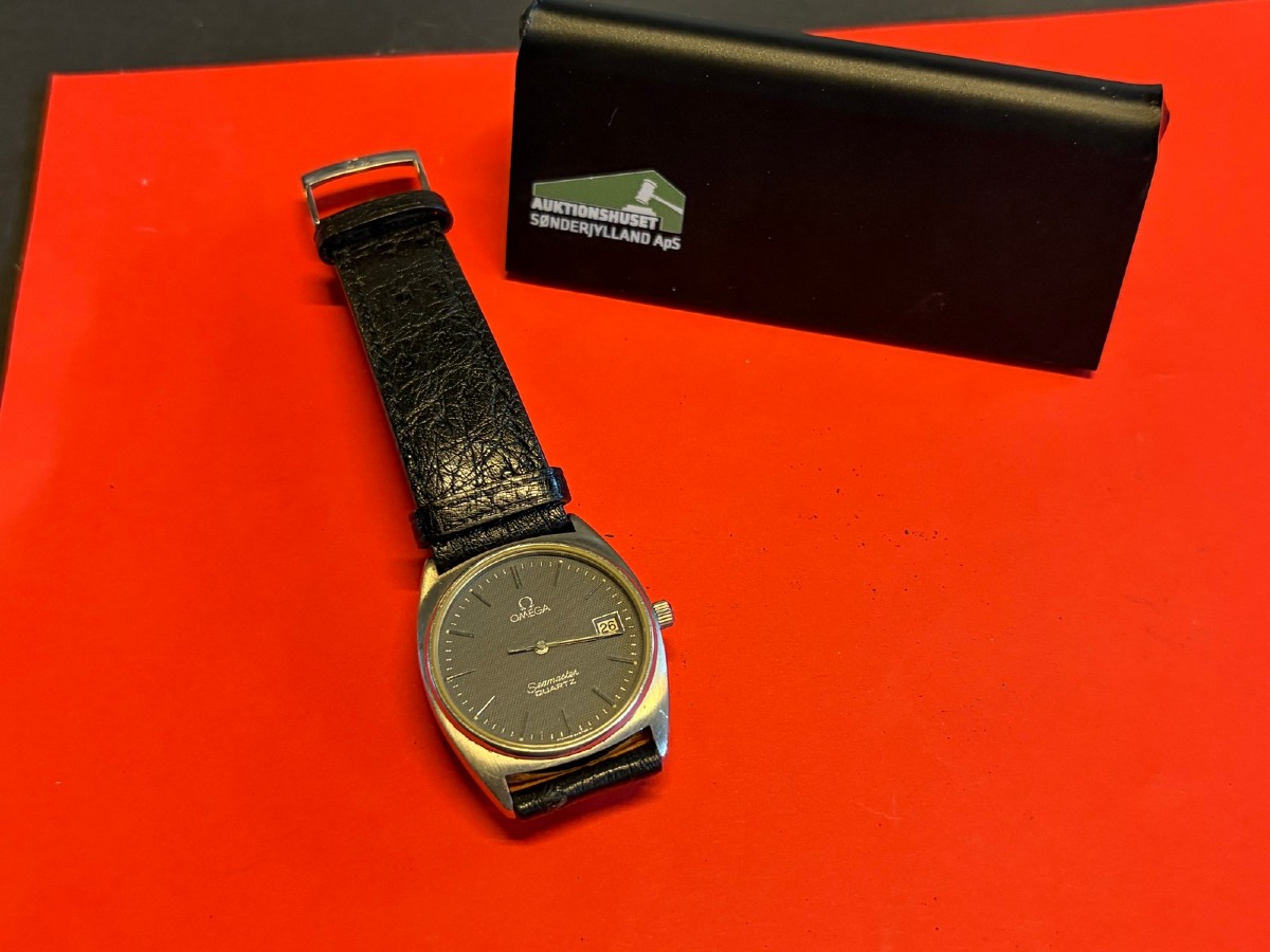 Omega Seamaster Quartz armbåndsur – cal. 1342 med dato og læderrem