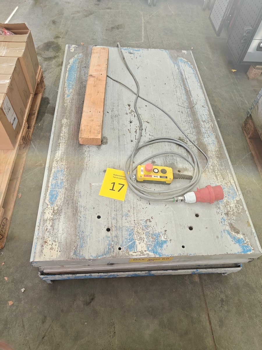 Elektrisk løftebord Translyft, kapacitet 2000 kg, 