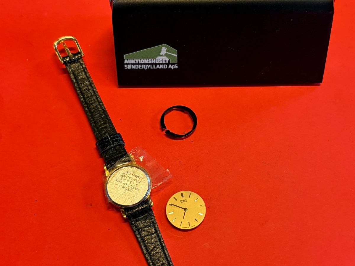 Seiko Quartz armbåndsur – ref. 2C20-0010