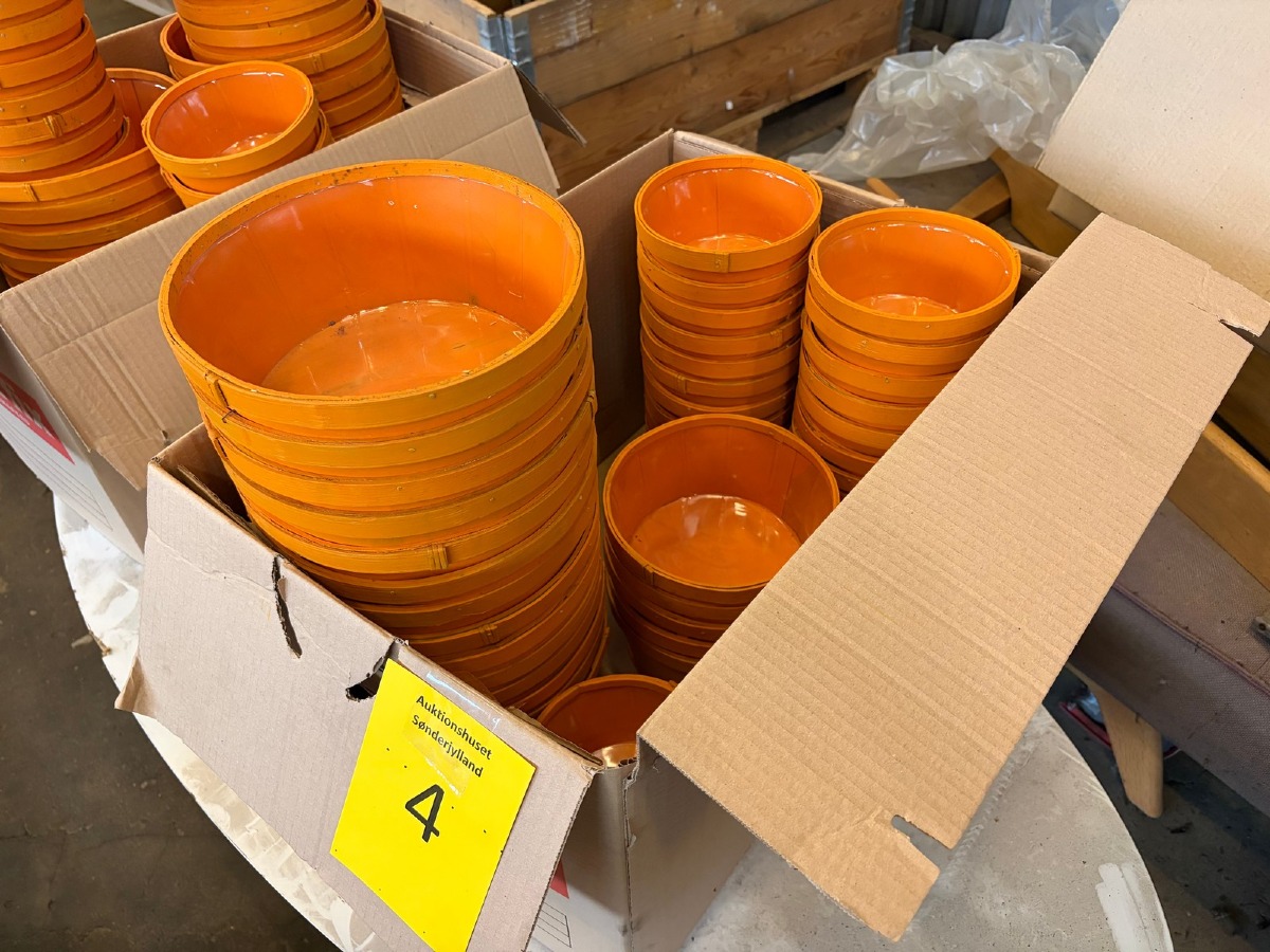 Stort parti orange kurve/skåle