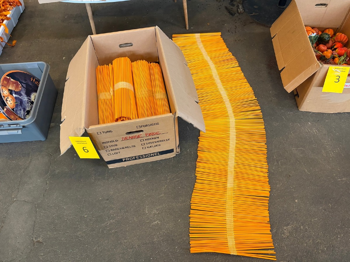 Stort parti orange bambus-/rørmåtter – ca. 40 x 180 cm