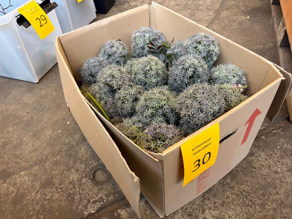 Parti kunstige blomster kugler