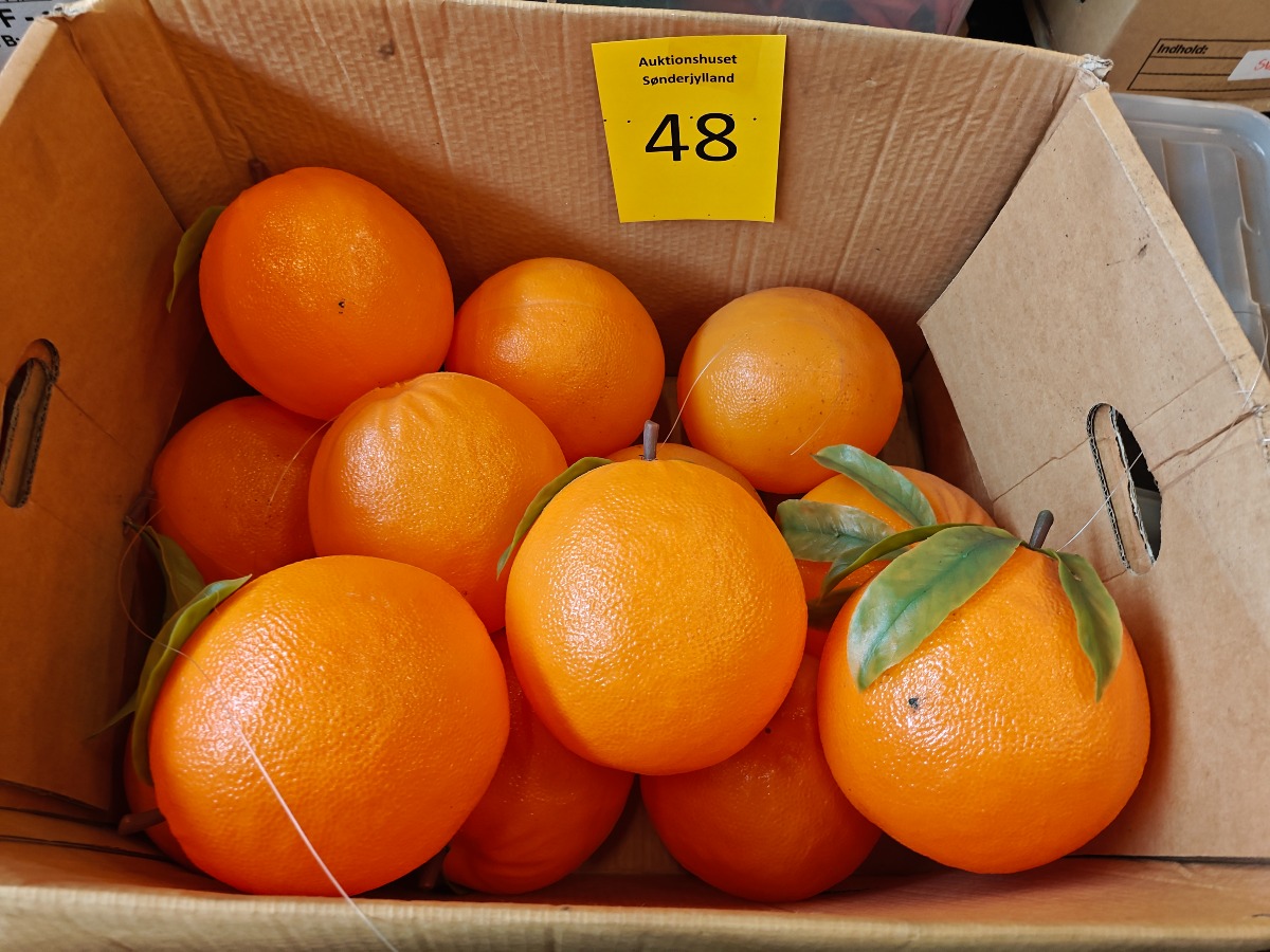Efterårsdekoration af appelsiner 