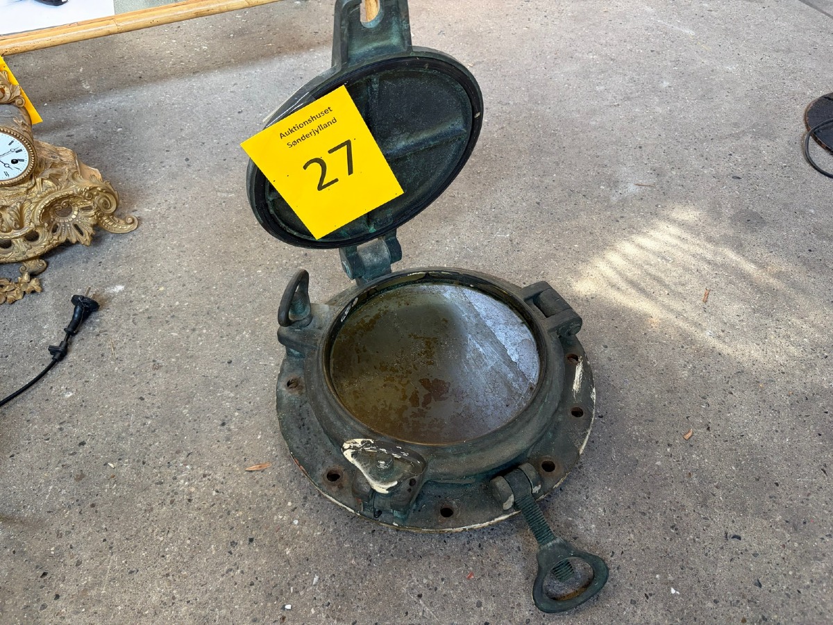 Ældre koøje i messing – Ø ca. 30 cm