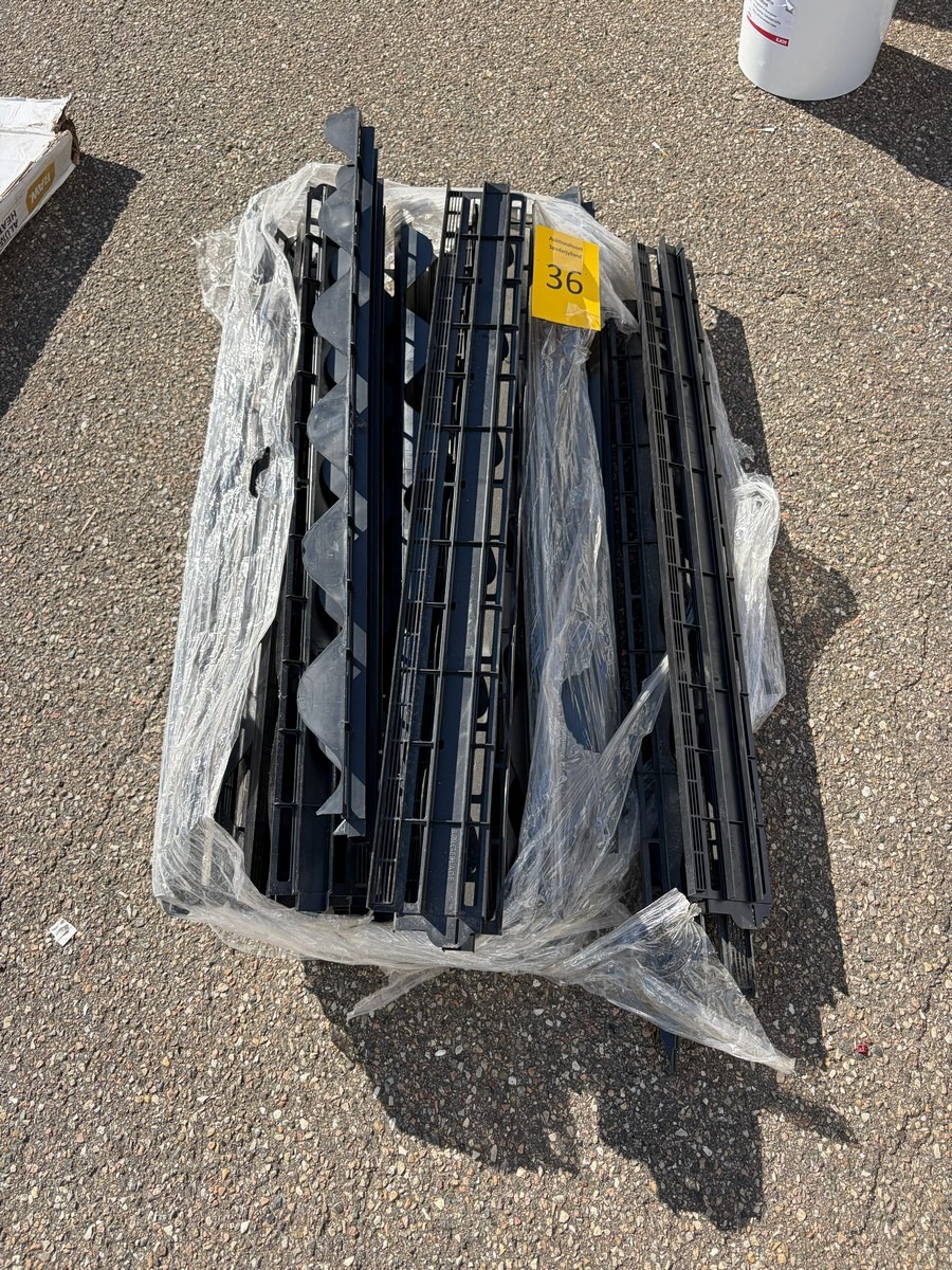Parti VENTAGU ventilationsprofiler til tag – sort plast, L. ca. 100 cm
