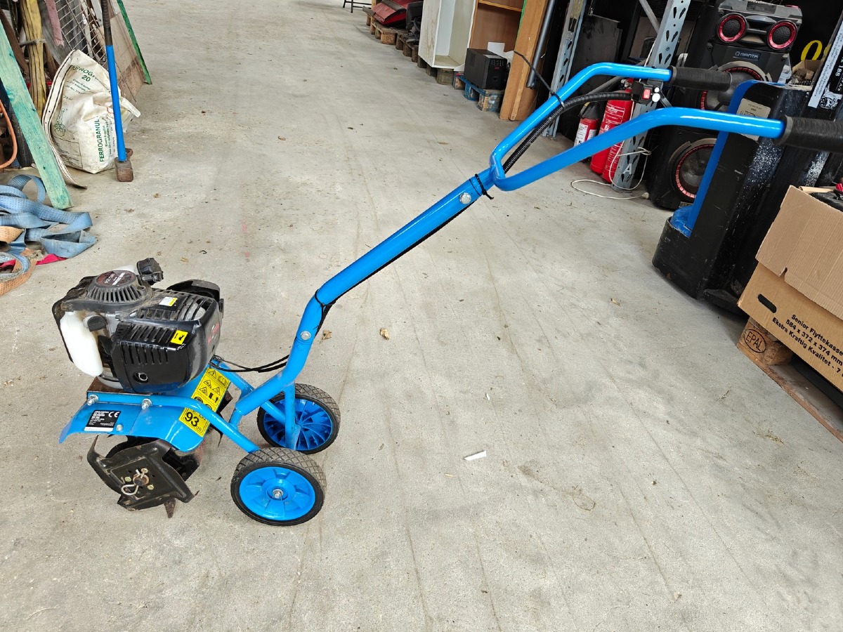 Biltema havefræser MC 254