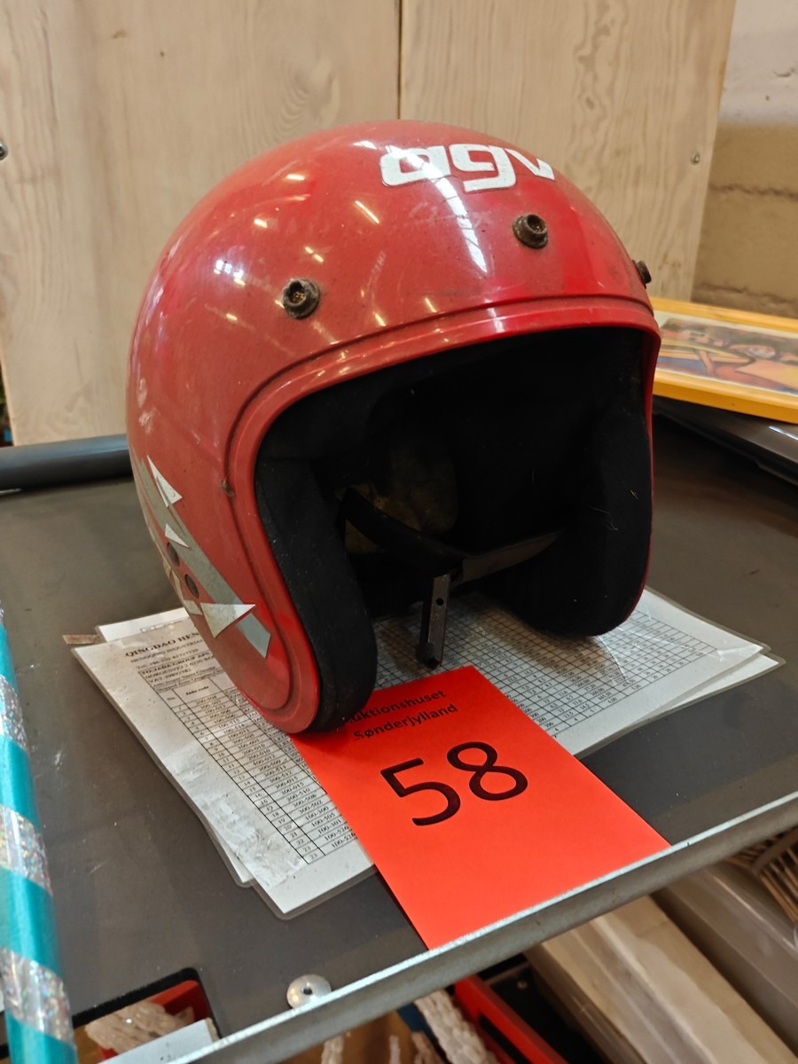 AGV styrhjelm
