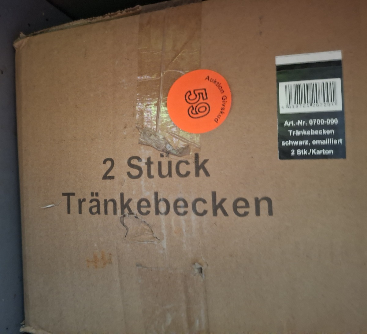 Nye/ubrugte. To sorte drikkekopper
