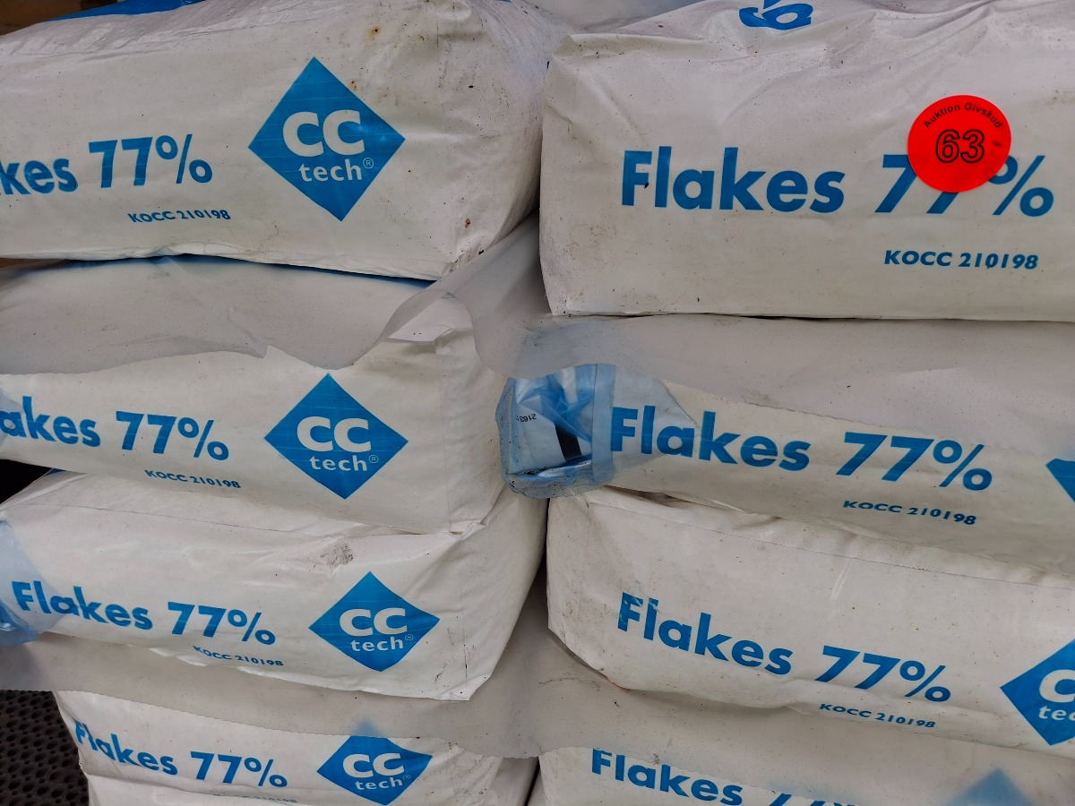 8 sække calciumclorid a 25 kg. Luksus vejsalt / accelarator i beton