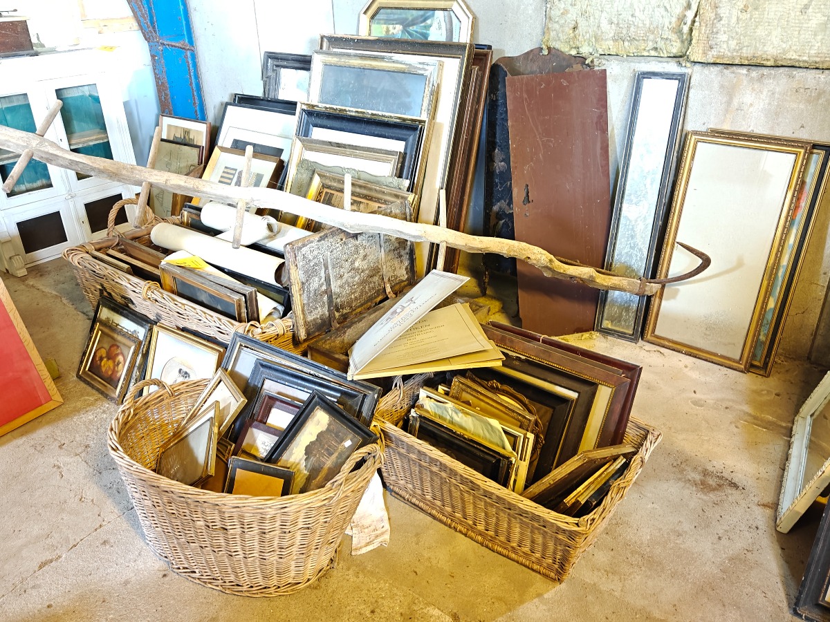 Stor samling rammer m.m. 
