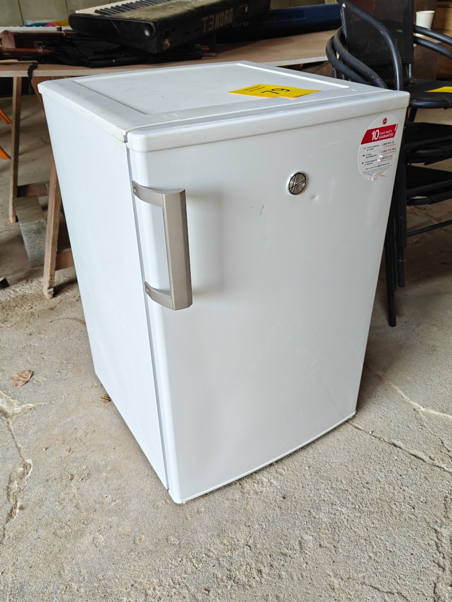 Hoover køleskab 127 L. 