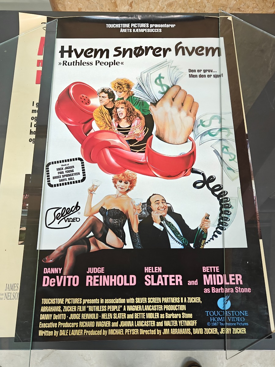 Filmplakater fra tidligere videobutik