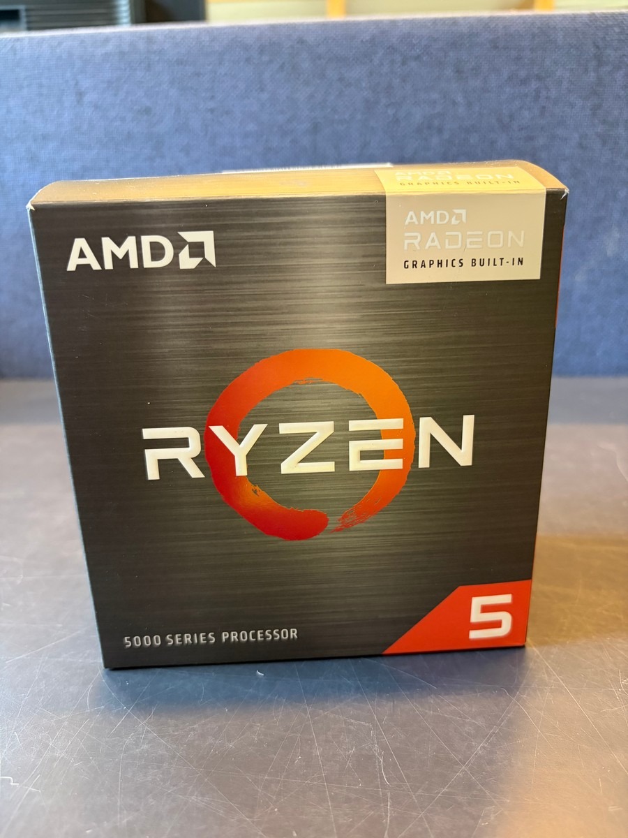 AMD Ryzen 5 5600G processor – 6 kerner / 12 tråde – med AMD køler