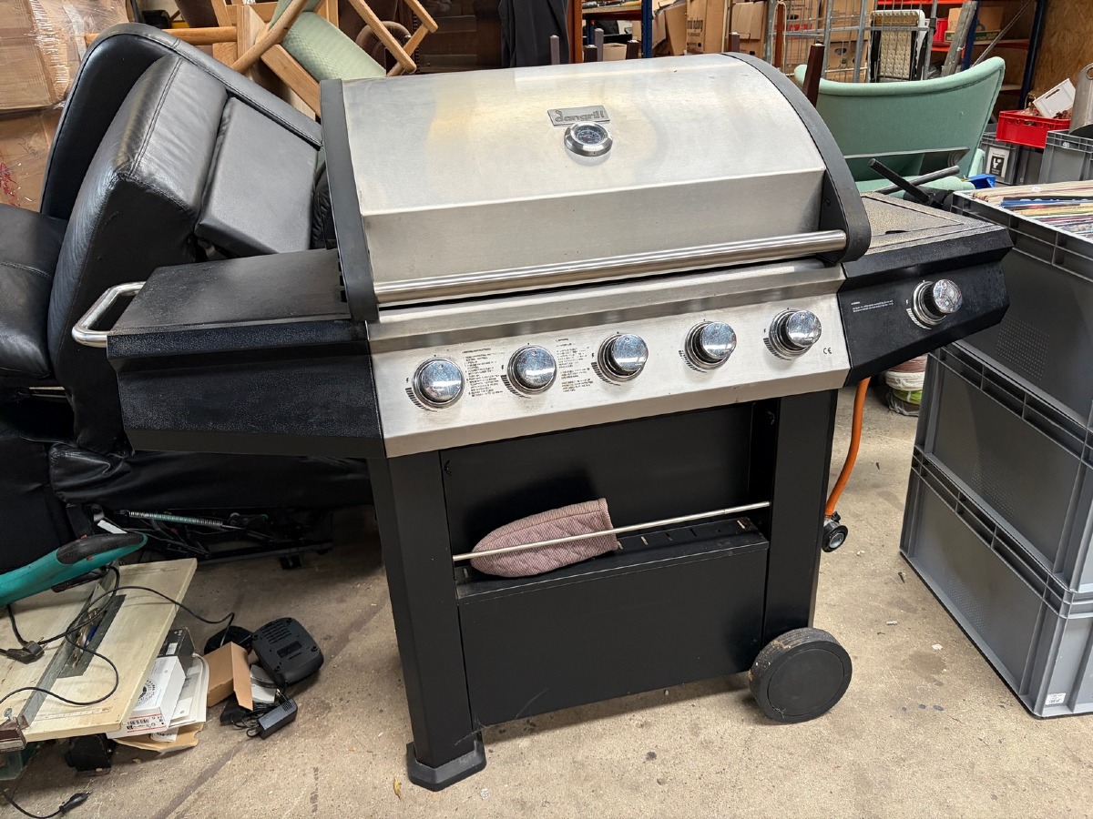 Dangrill stor gasgrill med sideblus, termometer og overtræk – inkl. Weber grilltilbehør