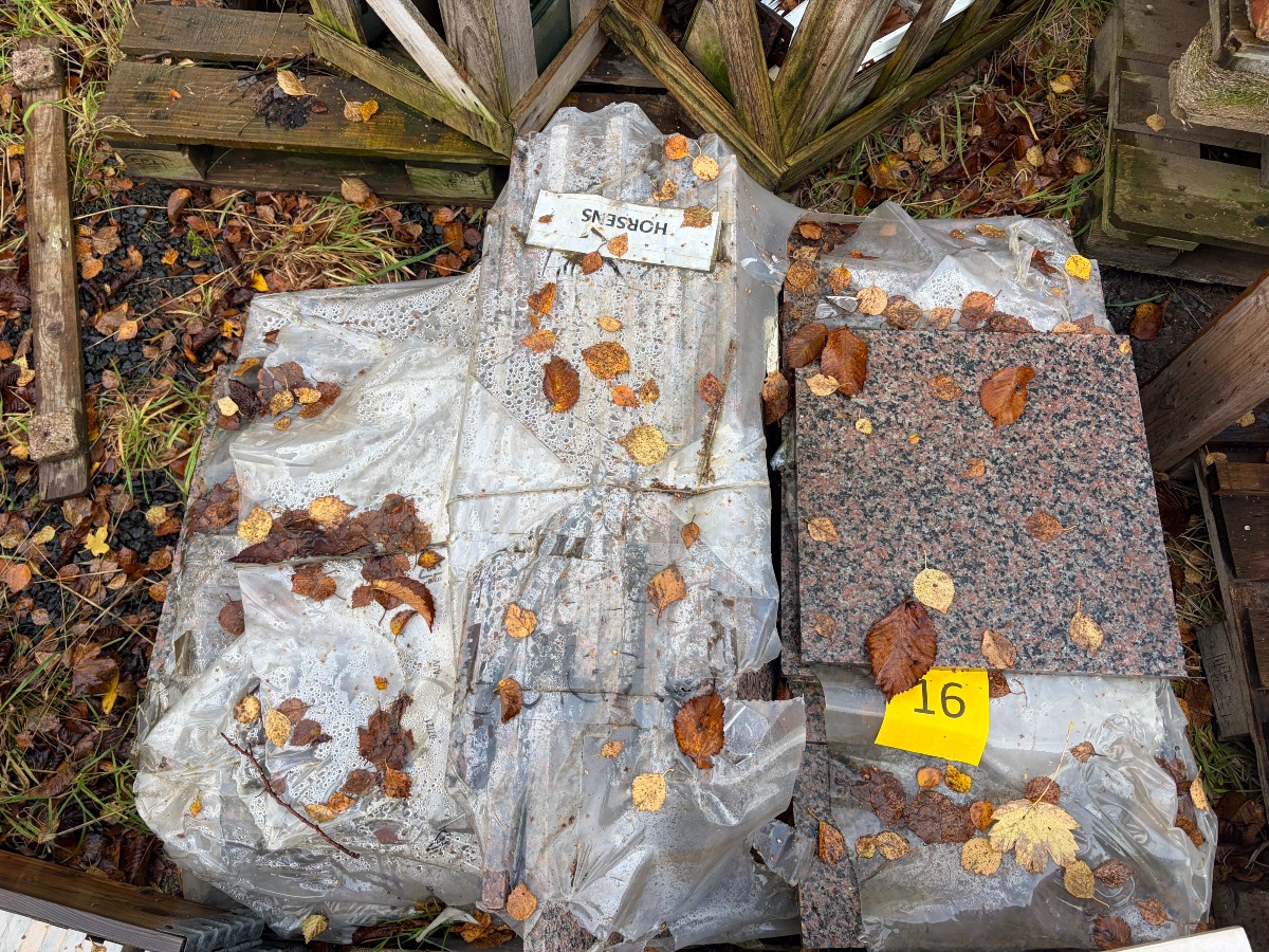 Fliser af rød granit