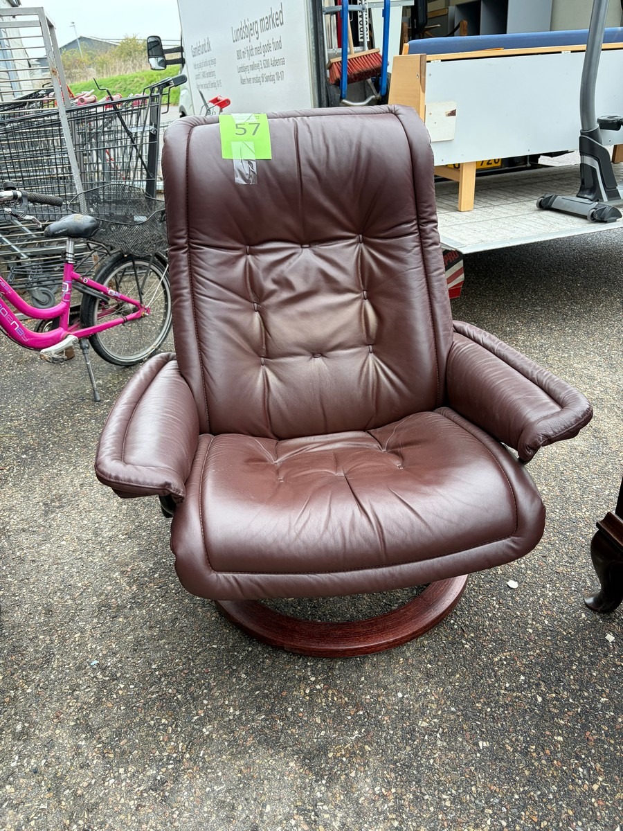 Ekornes Stressless lænestol – brun læder og træstel