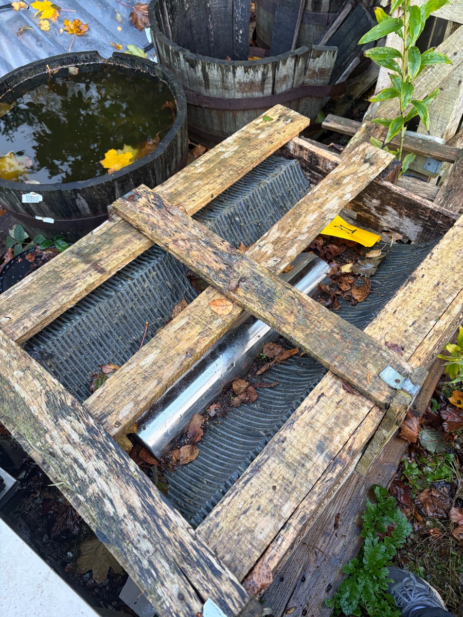 Vandkunst af stål og sten