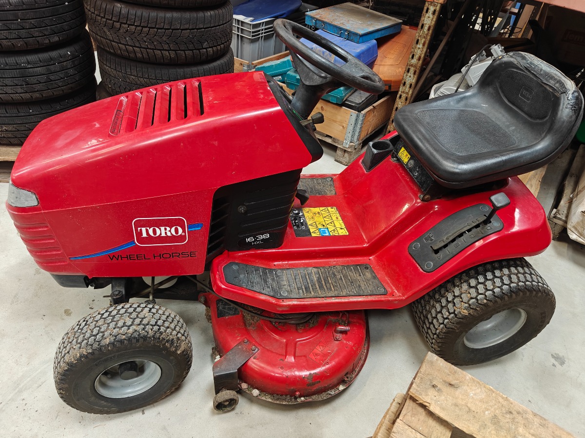 Toro havetraktor HXL 16.38