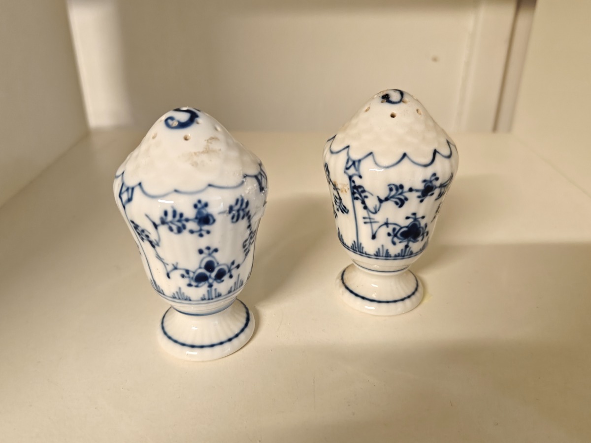 Royal Copenhagen Musselmalet riflet salt og peber strø