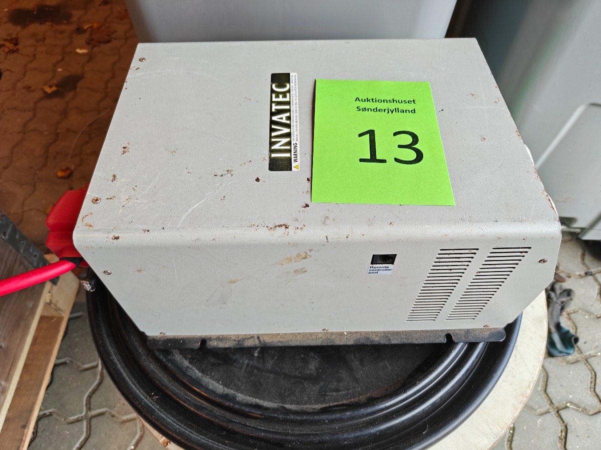 Invatec Pure sine inverter 1800W