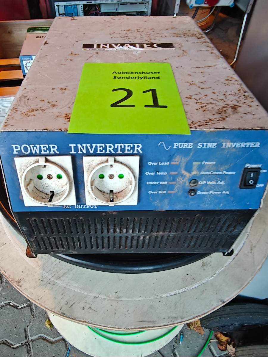 Invatec Pure sine inverter 1800W, stand ukendt