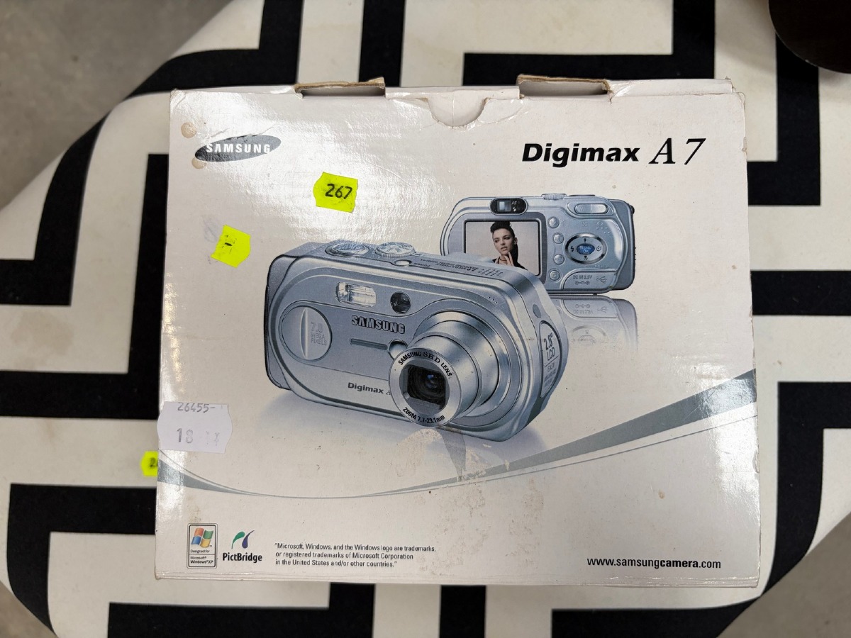 Samsung Digimax A7 digitalkamera – 7 megapixel, med original emballage og tilbehør