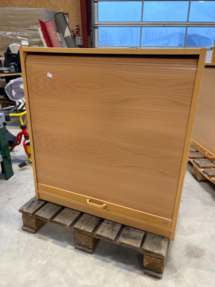 Jalousiskab med hylde og lås – uden nøgle – 78 x 40 x 82 cm
